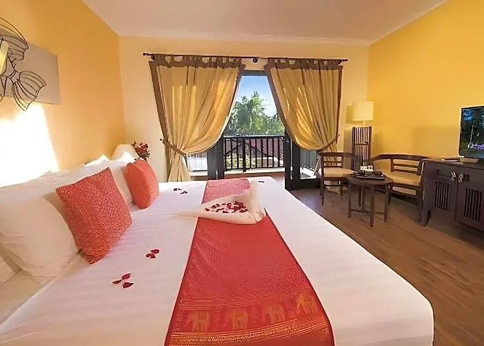 Seahorse & Khách sạn 4*